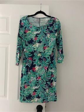 Women’s dress